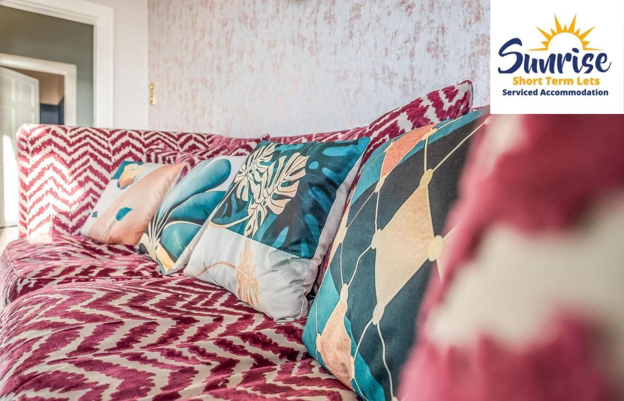 Presidential Apartment, Family Home, Luxury Bedrooms, 2 Rooms, 1 King Bed, 2 Single Beds, Free Wifi, Free Parking, Tourists, Business Travelers, Relocation, Beautiful River Views, - Long Stays, Invoice And Reduced Price Are Only Via Sunrise Short Let ดันดี ภายนอก รูปภาพ